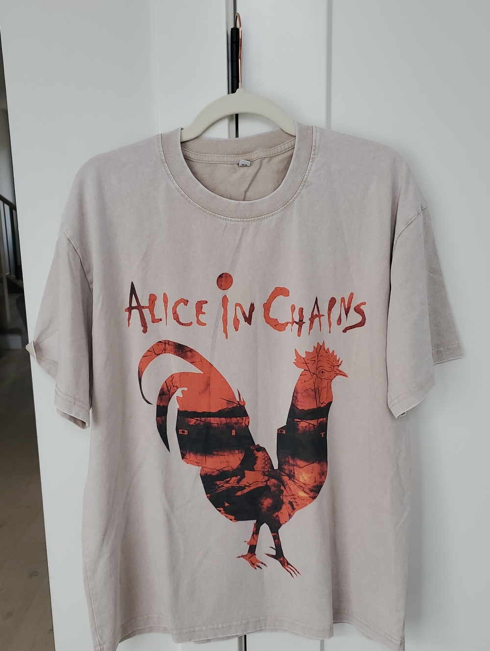 Brand New-Alice In Chains Super Cool 100% Cotton Lived in Beige & Orange Rooster